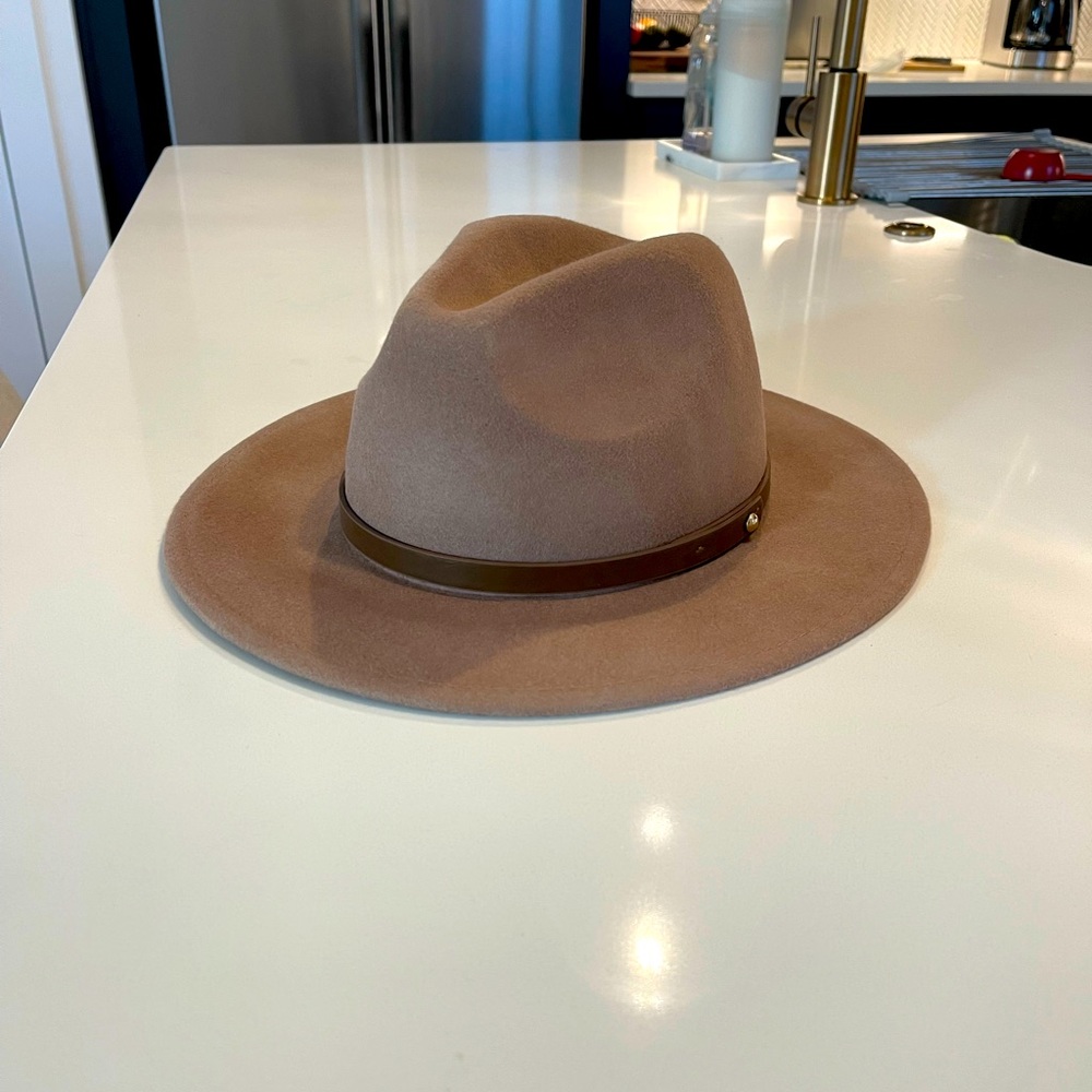 NWOT Free People Wythe Leather Band Felt Hat
